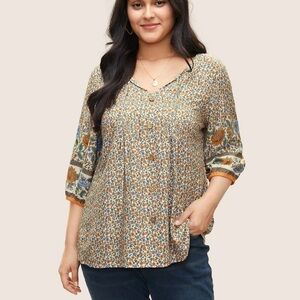 BoomChic 3XL Boho Print Pleated Button Detail Tie Neck Blouse us22-24